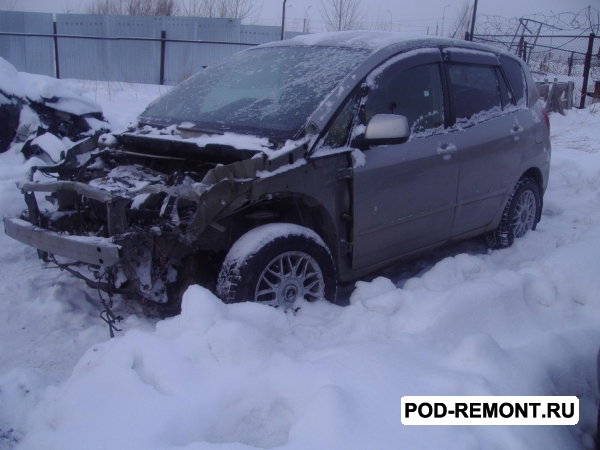 Продам Toyota Corolla Spacio битый