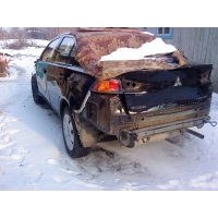 Продам а/м Mitsubishi Lancer битый