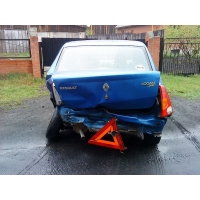 Продам а/м Renault Logan битый