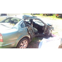 Продам а/м Volkswagen Passat битый