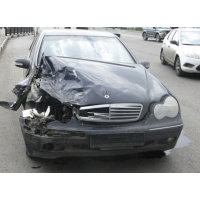 Mercedes-Benz C200