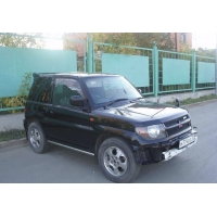 Mitsubishi Pajero Io