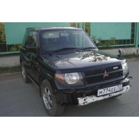 Mitsubishi Pajero Io
