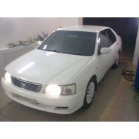 NISSAN Blueburd,  2000 г