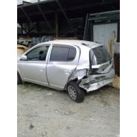 Toyota Vitz битый