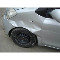 Toyota Vitz битый