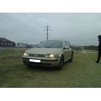 VOLKSWAGEN GOLF 2001г. в после дтп. на ходу.