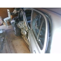 Битый Nissan March