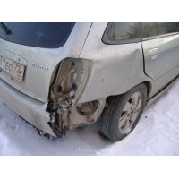 Продам Mazda Familia битый