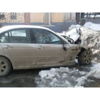 Продам а/м BMW 3 series битый