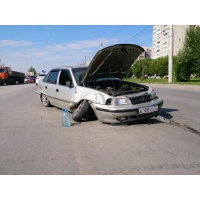 Продам а/м Daewoo Nexia битый