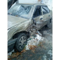 Продам а/м Daewoo Nexia битый