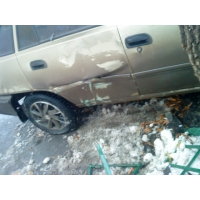 Продам а/м Daewoo Nexia битый