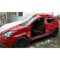 Продам а/м Ford Fiesta битый