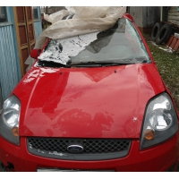 Продам а/м Ford Fiesta битый