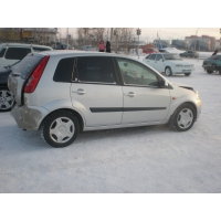 Продам а/м Ford Fiesta битый