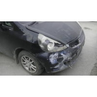 Продам а/м Honda Fit битый