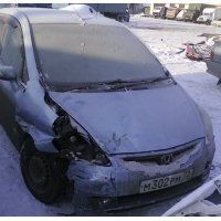 Продам а/м Honda Fit битый