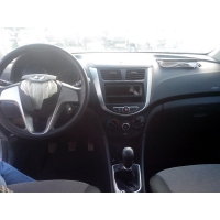 Продам а/м Hyundai Solaris битый