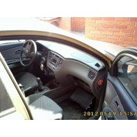 Продам а/м Kia Rio битый