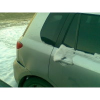 Продам а/м Mazda Demio битый