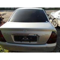 Продам а/м Mazda Familia битый