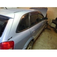 Продам а/м Mazda Familia битый