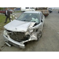 Продам а/м Mazda Familia битый