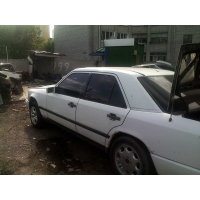 Продам а/м Mercedes-Benz W124 битый