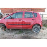 Продам а/м Mitsubishi Colt аварийный