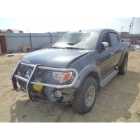 Продам а/м Mitsubishi L200 битый