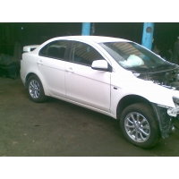 Продам а/м Mitsubishi Lancer битый