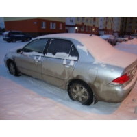 Продам а/м Mitsubishi Lancer битый