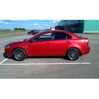 Продам а/м Mitsubishi Lancer битый