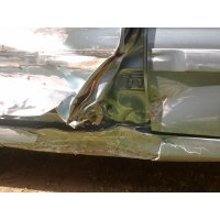 Продам а/м Mitsubishi Lancer битый