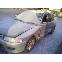 Продам а/м Mitsubishi Lancer битый