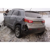 Продам а/м Mitsubishi Outlander XL битый