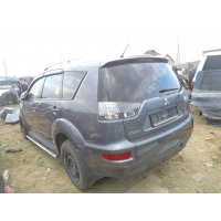 Продам а/м Mitsubishi Outlander битый