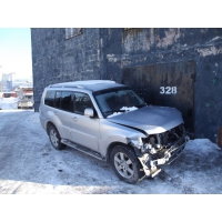 Продам а/м Mitsubishi Pajero битый