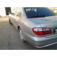 Продам а/м Nissan Cefiro битый