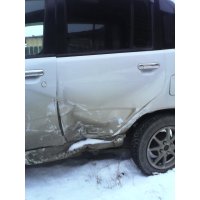 Продам а/м Nissan Cube битый