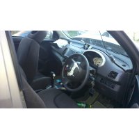 Продам а/м Nissan March битый