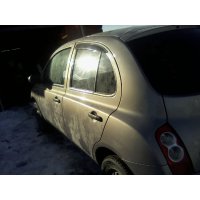 Продам а/м Nissan March битый