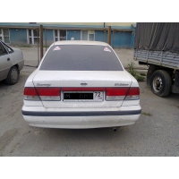Продам а/м Nissan Sunny битый