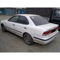 Продам а/м Nissan Sunny битый