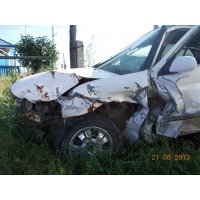 Продам а/м Nissan Sunny битый