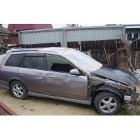 Продам а/м Nissan Wingroad битый