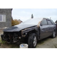 Продам а/м Nissan Wingroad битый