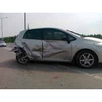 Продам а/м Toyota Auris битый