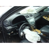 Продам а/м Toyota Camry битый